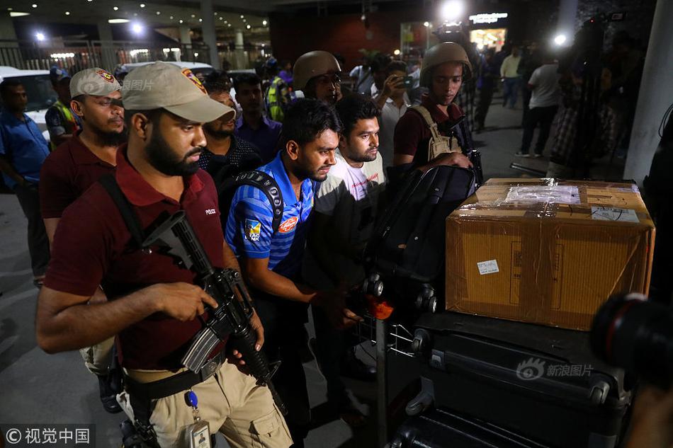 2—3名独董两年被罚1305万  有会计专业背景受“特殊对待”