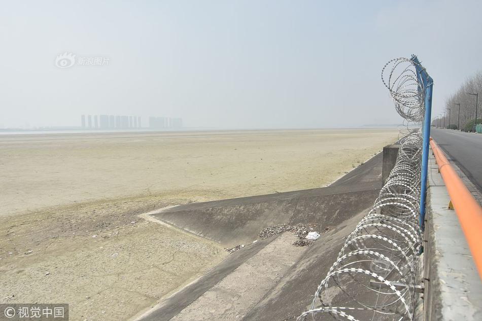 比;特币回升至11.4万美元上方