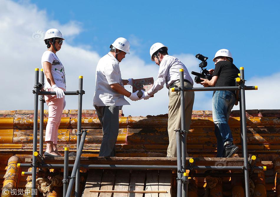 富?春股份：选举詹智勇为职工代表董事