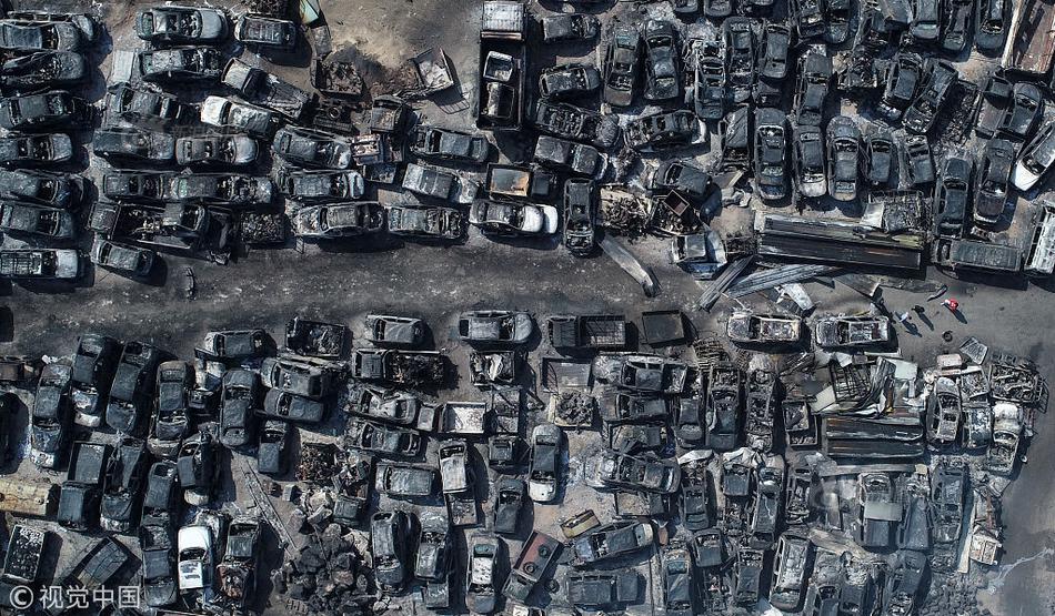 8月2!6日蓝特光学发布公告，股东减持129.22万股