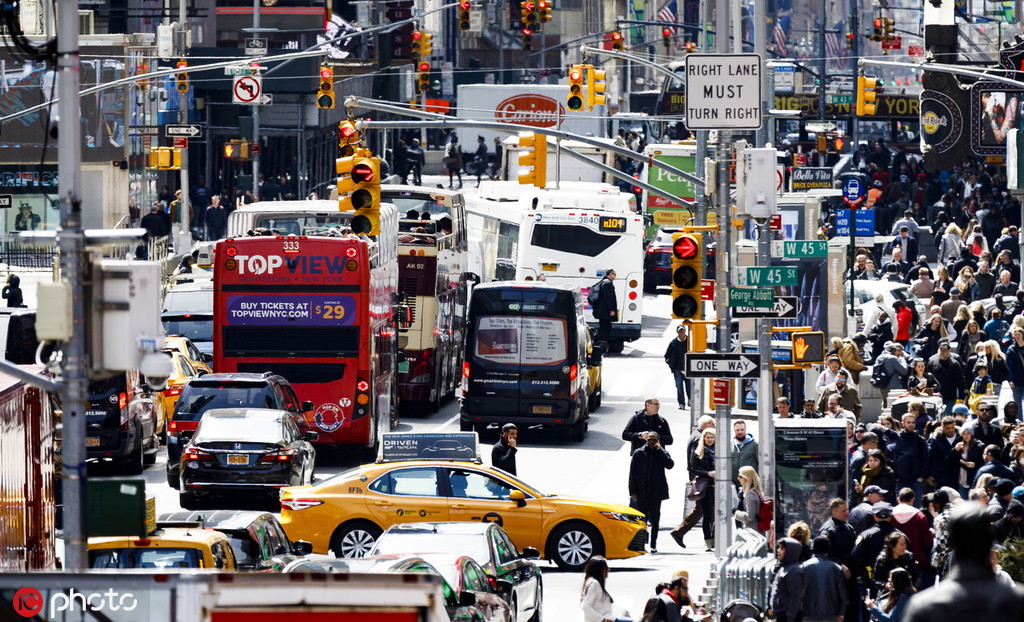 新进;股冰;火两重天，MIRXES-B狂飙26%一枝独秀，药捷安康-B回调10%，港股通创新药ETF（520880）高频溢价