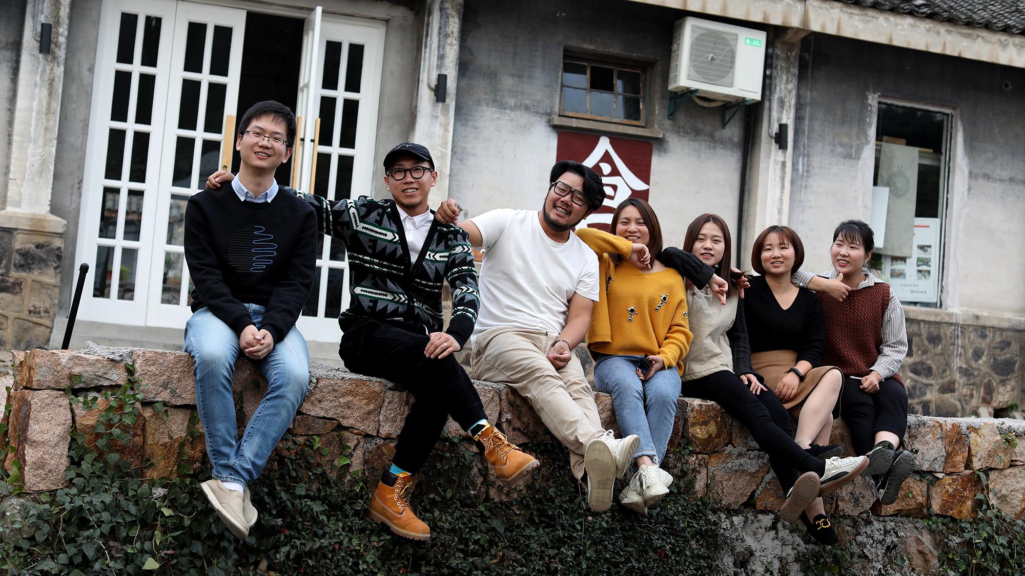 大宗商品综述：油价追随美股走高 降息预期提振金价 铜持平