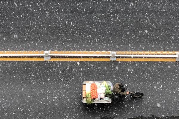 产量,增加叠加需求下滑，光伏涨价遭遇拦路虎