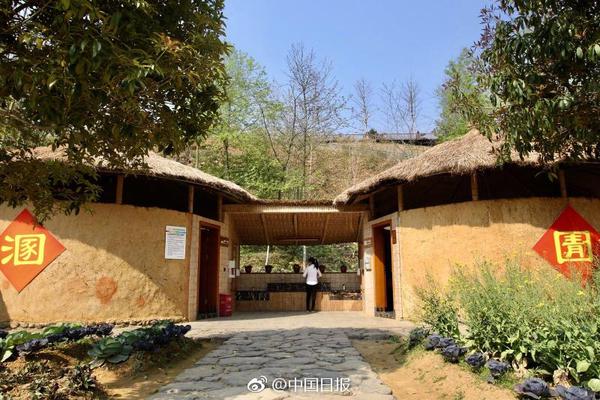 依顿‘电’子：公司产品已广泛应用于汽车电子、计算与通信、工控医疗、新能源及电源、多媒体与显示等领域