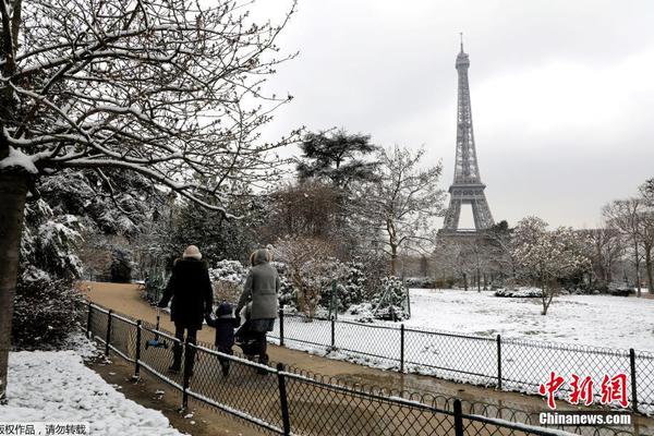 【.新股IPO】三一重工(06031)暗盘暂报20.56港元 较招股价低3.47%