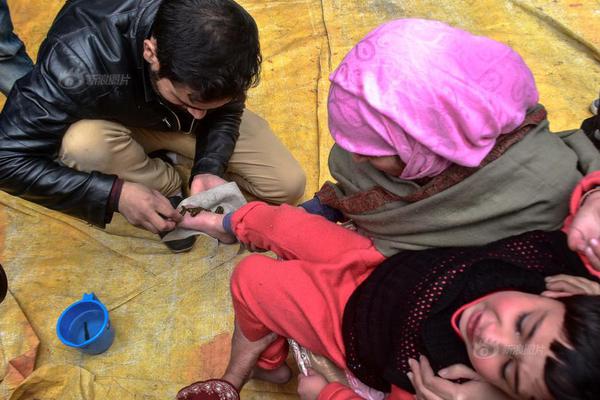 何立峰.会:见金融监管总局国际咨询委员会委员时指出 中国将继续扩大金融高水平开放