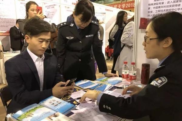 奈‘飞’宣布1拆10股票拆分计划，贵州茅台是否适合拆股？