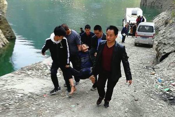 股票E.TF失血628亿跌破万亿关口，资金缘何弃宽基投主题？