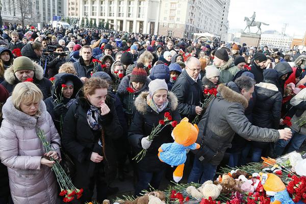 鸿富瀚第三!季度归母净利润降5.4%至5892万元