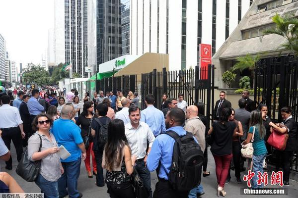 港;股—有色金属板块冲高 江西铜业股份涨超8% 金铜跨年行情或从12月展开