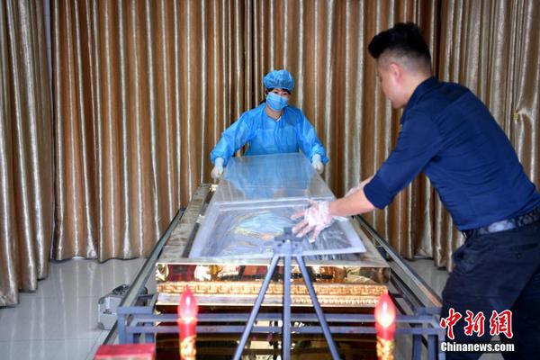 1-!10月!份保定市经济保持平稳增长