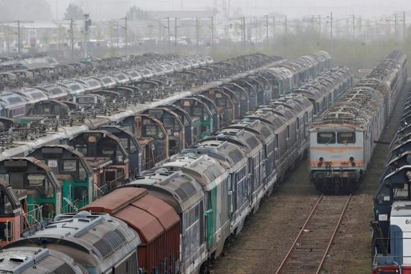 山高控股‘回’应;股权集中 称公司能够遵守公众持股量规定