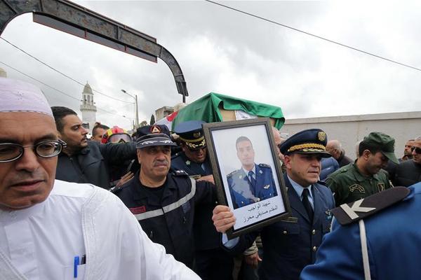 甘肃静;宁农村商业银行被罚30.56万元：提供虚假的或隐瞒重要事实的统计资料 涉农贷款专项统计错误等