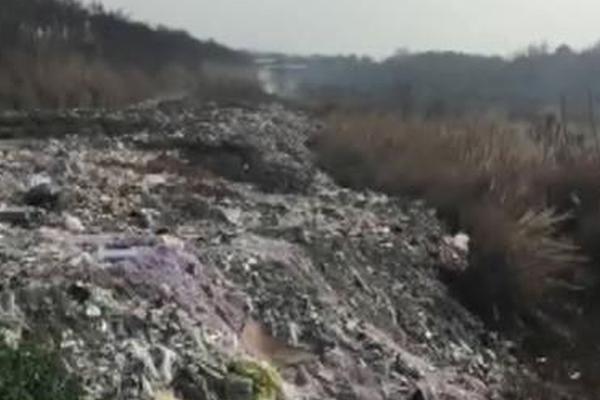 汉港控股获:董事会:主席汪林冰增持1486.8万股 每股作价约0.06港元