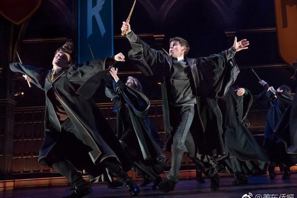 港股:收盘丨恒指涨0.85% 沪上阿姨涨近29%