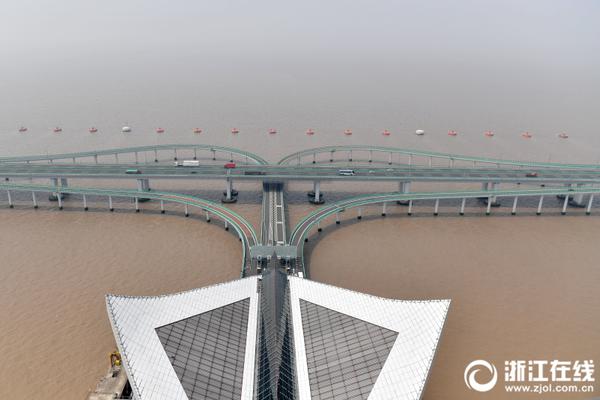 华创证券张.瑜：存款搬家如何向实体经济传导？