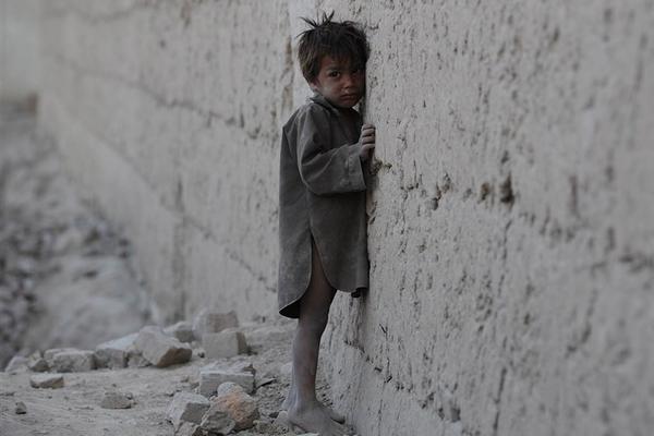 市:场研?究报告：汽车AR-HUD发展现状、市场规模及未来前景分析