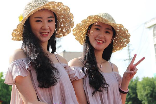 解职‘库’克、加速拆解美联储：特朗普快刀先伤美元资产，全球市场震荡