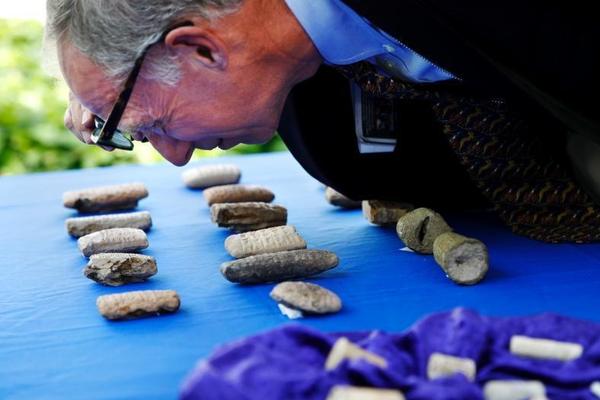 维亚生物午前<涨>超16% 机构称公司AI制药平台优势明显