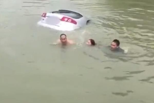 盛威时代赴港?IPO：阿里输血下的增长神话与独立生存考