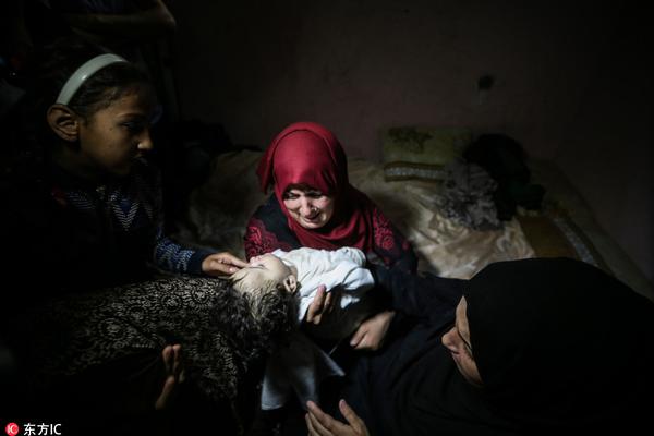 中航西飞：<公>司目前生产经营一切正常