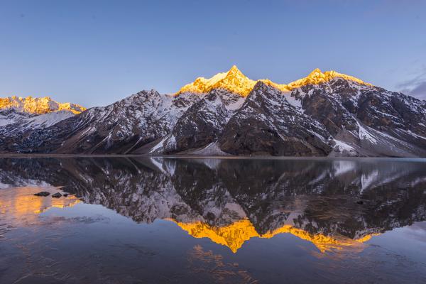 华录集<团>旗下易华录公司入选全国数智企业TOP10榜单和数据产业权威图谱