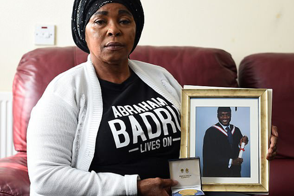 算力!重拾涨势！创业板人工智能ETF（159363）反弹超2%！机构：AI带动的算力需求依然非常旺盛