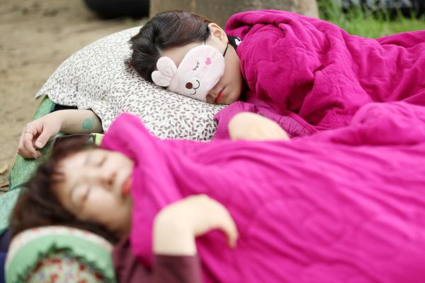 重大利空！半导体<巨>头!，突然暴跌！