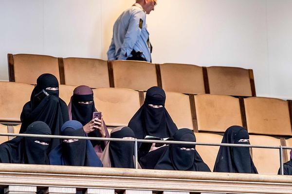 龙光,集<团>早盘涨超4% 公布境外债整体重组方案重大进展