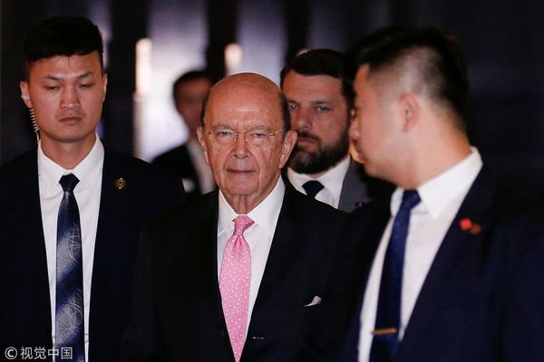 商业银行二—季度不良环比“双降”，净息差及关注类贷款呈现新变化