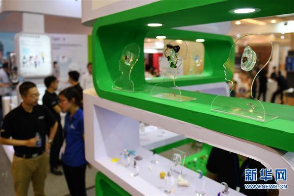 vi.vo Vis<i>on混合现实头显探索版：vivo未来赛道新起点