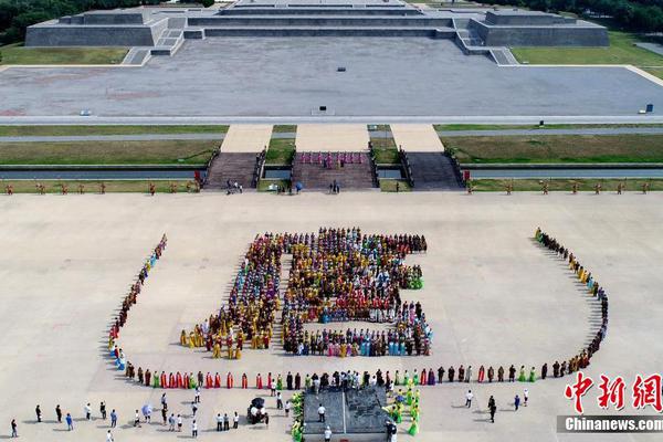 法国,第一夫人，,“证明自己不是男性”怎么这么难？