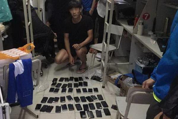 电连技术：,华为是公司的客户