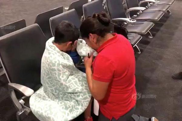 稀!土板块飙涨，芯片股持续火热，寒武纪继续走高！德科立、金力永磁，20%涨停