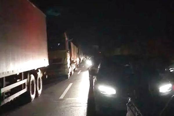 西,部证券：选举徐朝晖为董事长