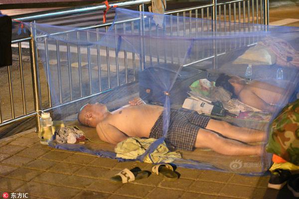 抖.音重拳整治“高仿茅台”！吃喝板块韧性彰显，食品ETF（515710）逆市飘红！多家机构看好