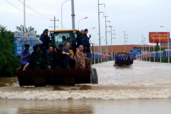 高估‘值’担!忧引发全球风险资产重挫 A股低开高走逆势翻红