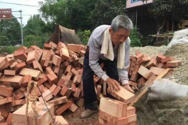 小米汽车：到店新车都会进行交付前检查，不符合标准会主动告知用户