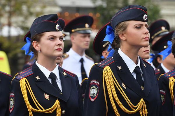 航空机;场行业董秘—薪酬榜：吉祥航空未依法履责被处罚 董秘徐骏民年薪反超春秋航空位居业内之首