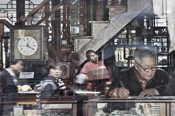 东华测;试：,上半年归母净利润7638.66万元，同比增长2.80%