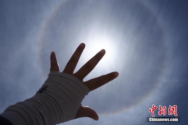 电脑大厂?开!始抢 DRAM，联想 CFO 郑孝明称正囤积 PC 内存、尽力避免向消费者转嫁成本