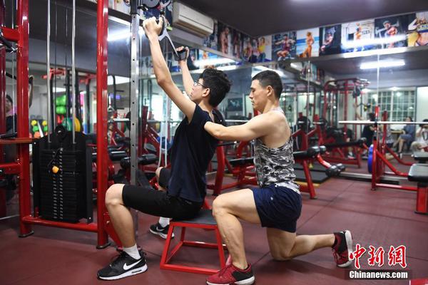 猪价,跌破14元创年内新低！生猪“反内卷”大幕开启