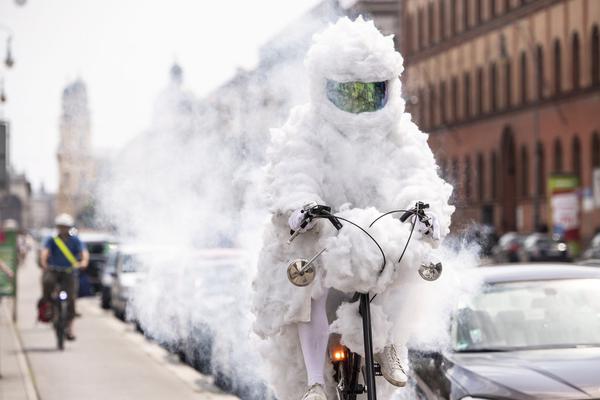 联想中国解读第二财季:成绩?单：个人AI业务持续领跑，企业AI业务增势强劲