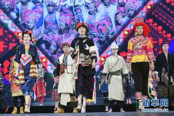 刚;刚，西贝发文：感谢罗永浩，反对罗永浩