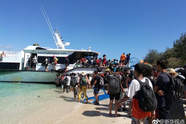 新恒:汇：公司的客户详情请关注招股书和公开披露内容