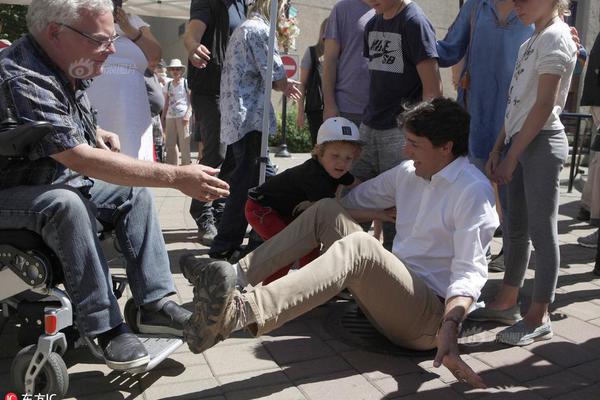 数:据复盘丨锂矿、氟化工等概念走强 106股获主力资金净流入超1亿元