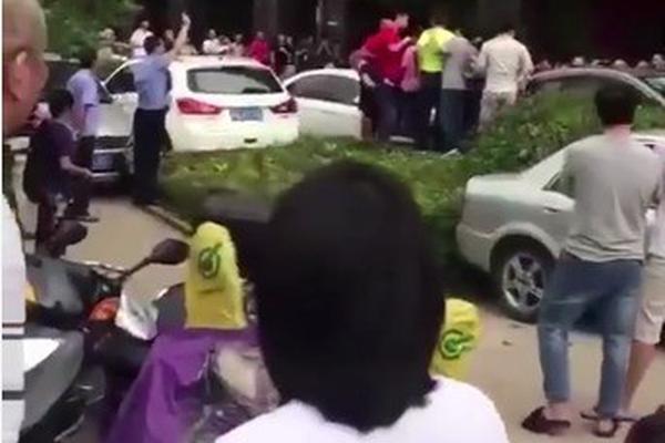 中报交流会后，为:何券商在家电业只推荐海尔智家是9月金股？