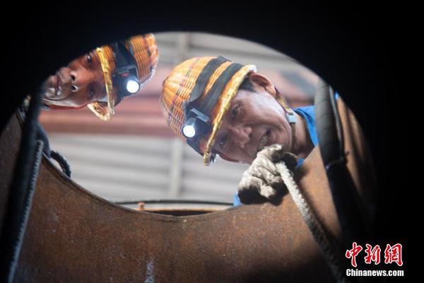 康臣药业(0;1‘6’81)中期股东溢利同比增长24.65% 拟派中期股息每股股0.33港元