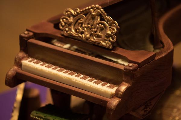 银行:业反内卷潮涌 基层最后一公里待破