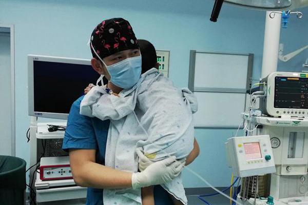 习近平在亚太经!合组织第三十二次!领导人非正式会议第一阶段会议上的讲话（全文）